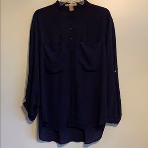 Blue blouse with stud buttons